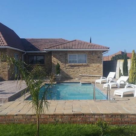 Ebenezer Guesthouse Bluewater Bay Port Elizabeth Exterior photo