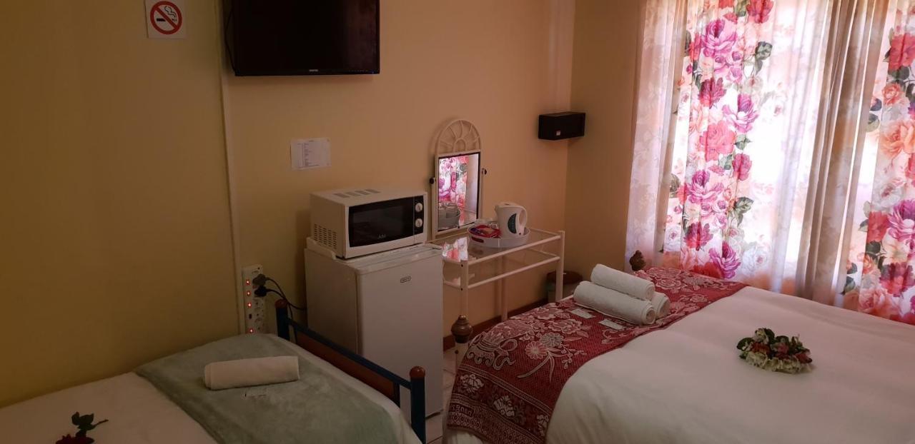 Ebenezer Guesthouse Bluewater Bay Port Elizabeth Exterior photo