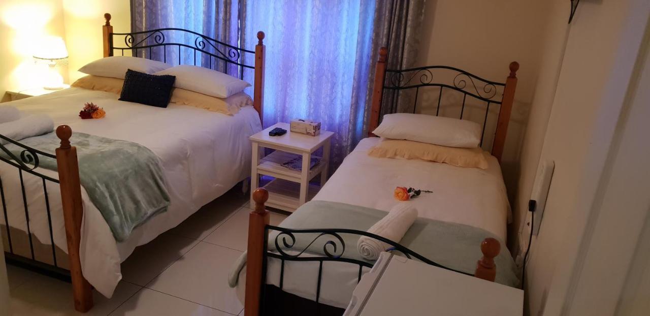 Ebenezer Guesthouse Bluewater Bay Port Elizabeth Exterior photo
