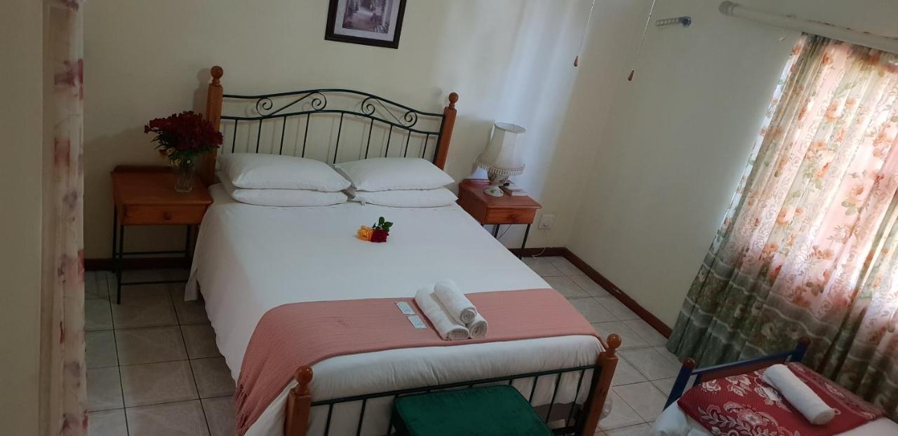 Ebenezer Guesthouse Bluewater Bay Port Elizabeth Exterior photo